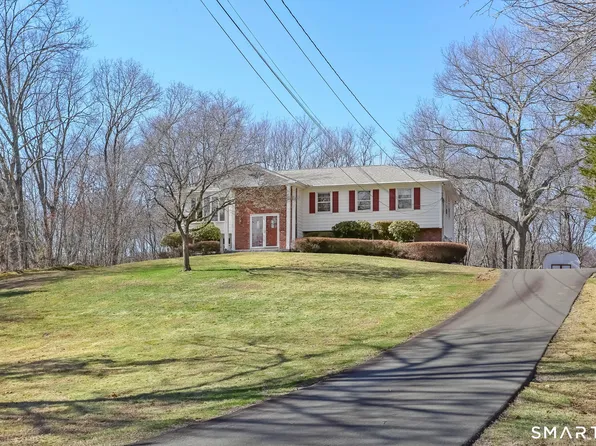 34 Jockey Hollow Road, Monroe, CT 06468