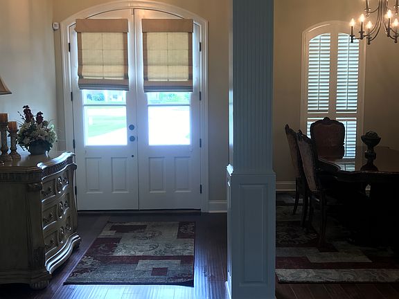 3rd image of 441 Alyssa Ct