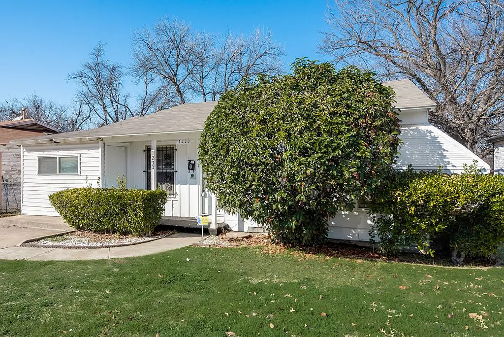 1233 Marion - 1 — Photo 1
