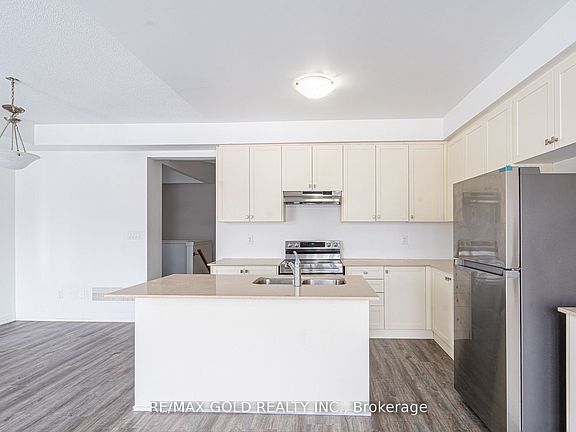 5th image of 18 Haydrop Rd