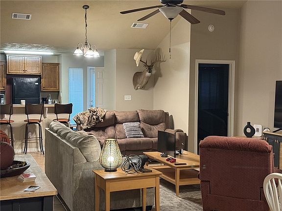 3rd image of 3524 Farah Dr