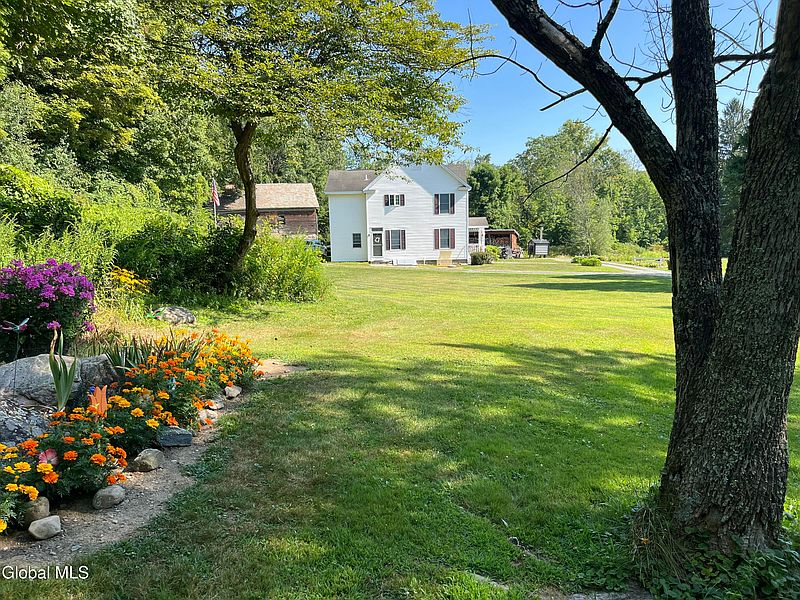 4th image of 129 White Church Road