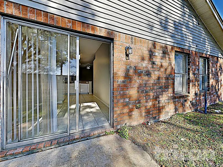 3215 Boynton Dr — Photo 14