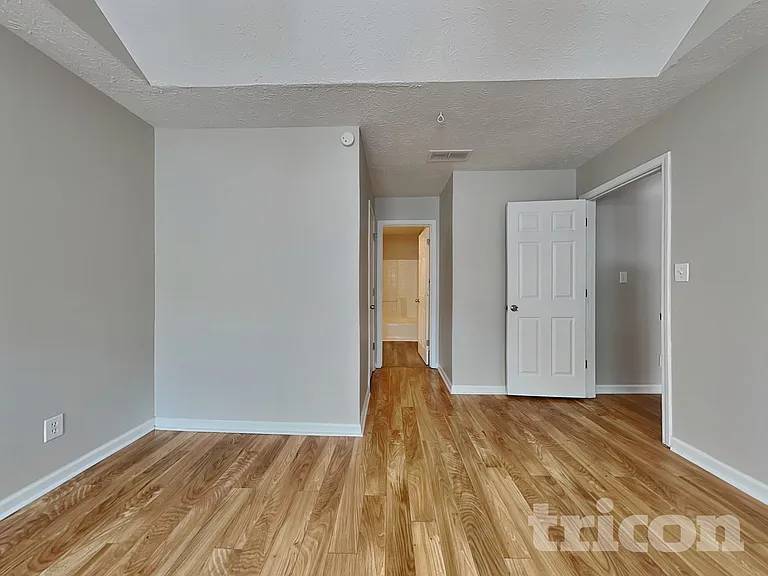 434 Creek View Ct — Photo 7