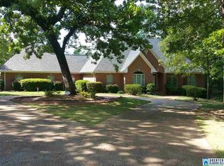 813 13th Ct, Pleasant Grove, AL 35127
