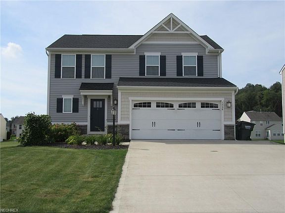 2nd image of 1734 Stone Crossing St NE