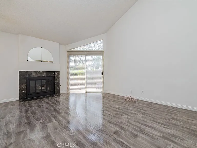 333 Stanford Ct #30 — Photo 6