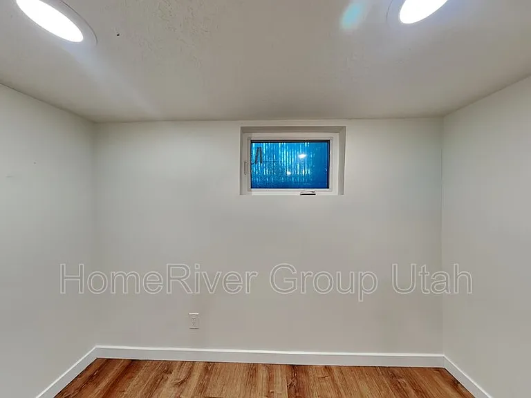 563 S Denver St #1 — Photo 10