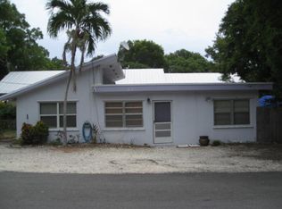 102 Hibiscus Dr, Key Largo, FL 33037