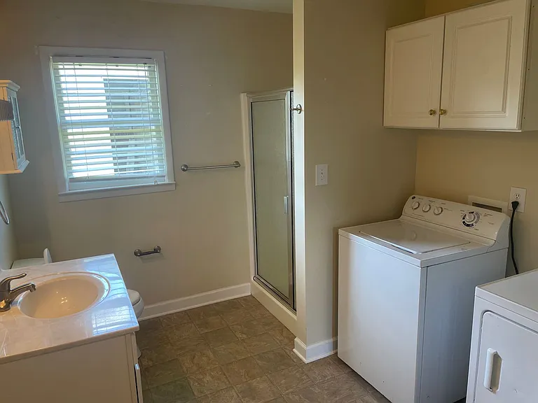 224 Wood Dale Dr — Photo 15
