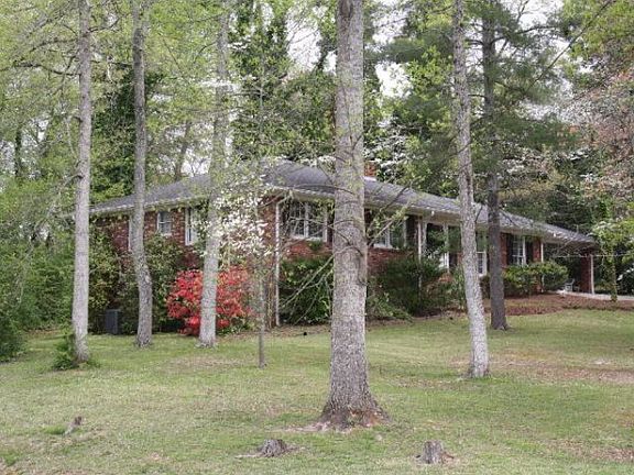 3rd image of 322 Ellenwood Dr
