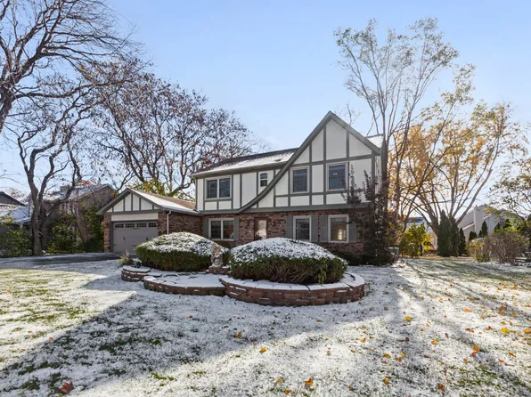 28W409 Leverenz Rd, Naperville, IL 60564