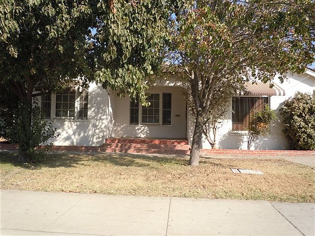 1st image of 1721 N 11th Ave