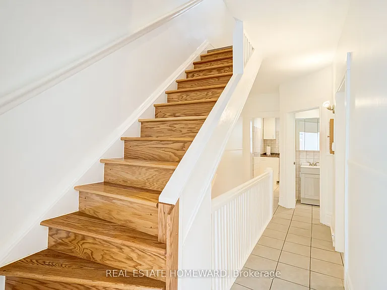 208 Ontario St #UPPER — Photo 19