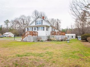 2777 Kings Creek Rd, Hayes, VA 23072