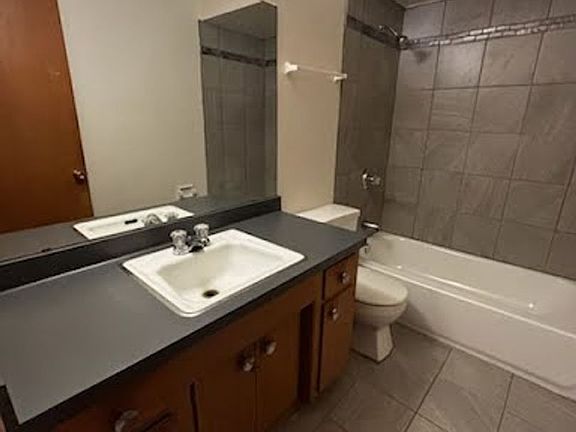 5th image of 6900 W Lincoln Ave #6