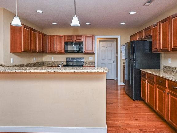 3rd image of 5128 Jenkins Forest Ln