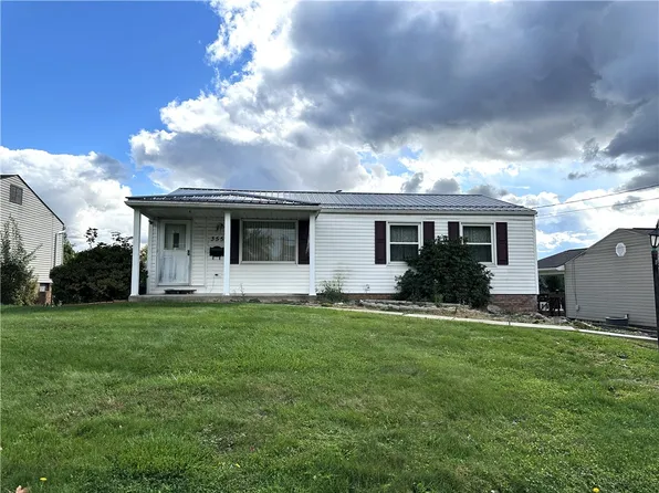 355 McWilliams Dr, Natrona Heights, PA 15065