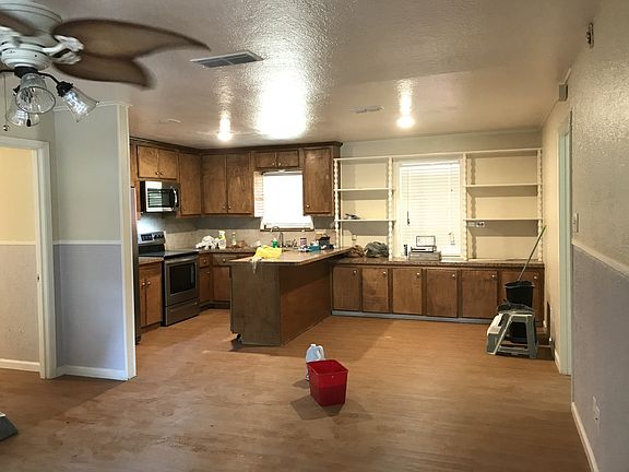 2nd image of 1305 Scenic Dr