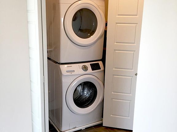 Laundry & storage