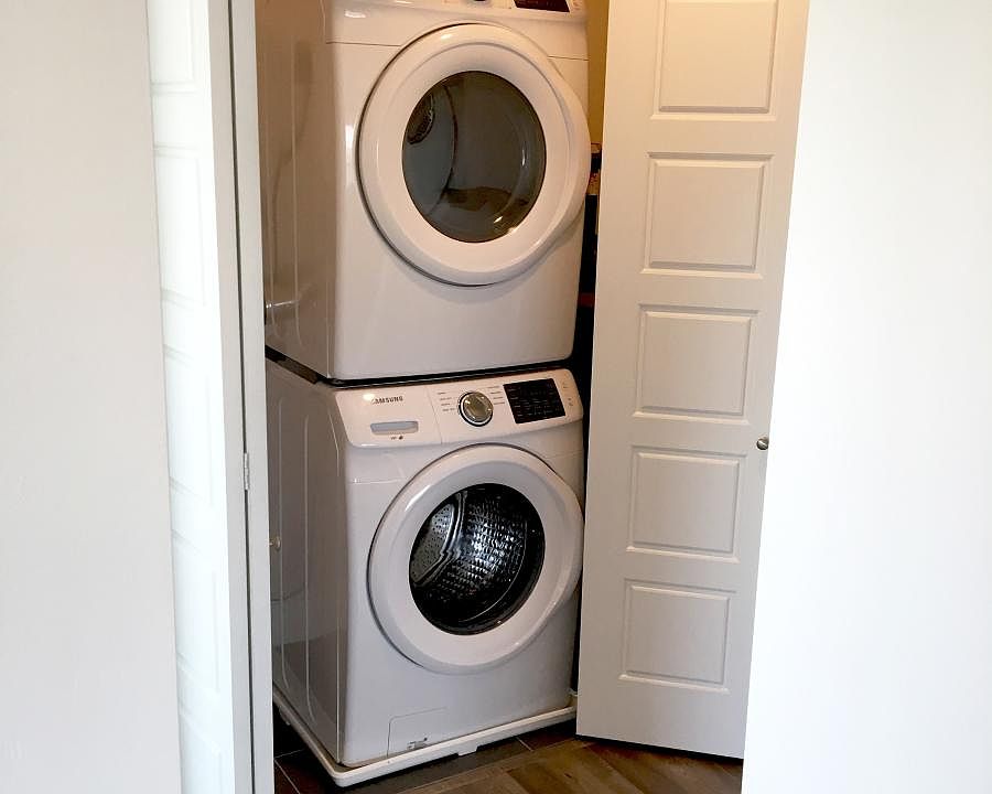 Laundry & storage