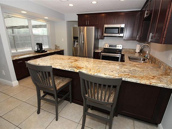 5th image of 2467 Lake Waumpi Dr