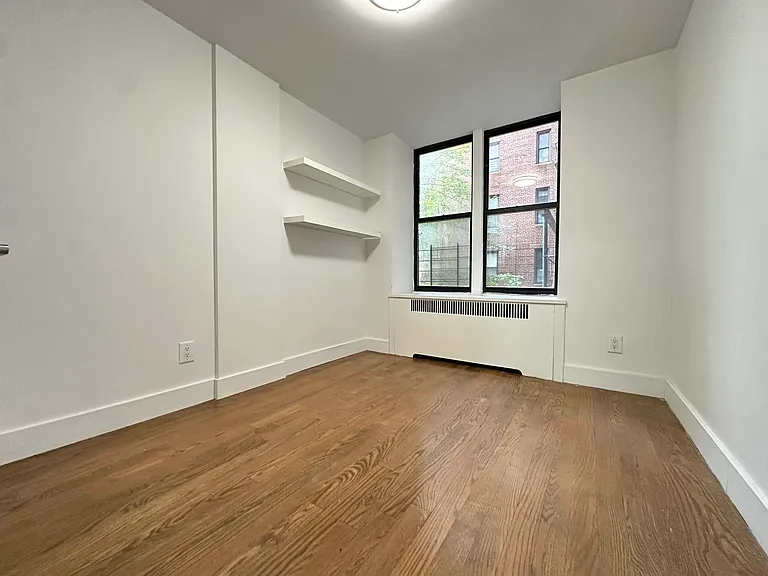 3660 Waldo Ave #J1 — Photo 8