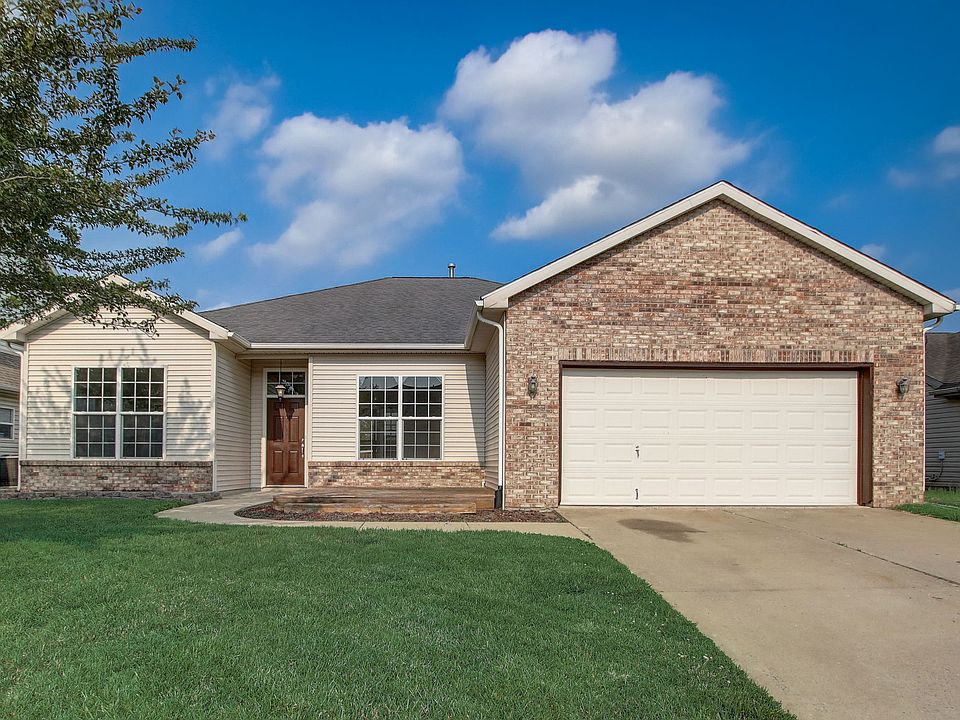 1st image of 4041 Amethyst Dr