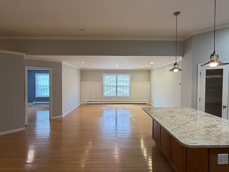 873 Farmington Ave #2 — Photo 7