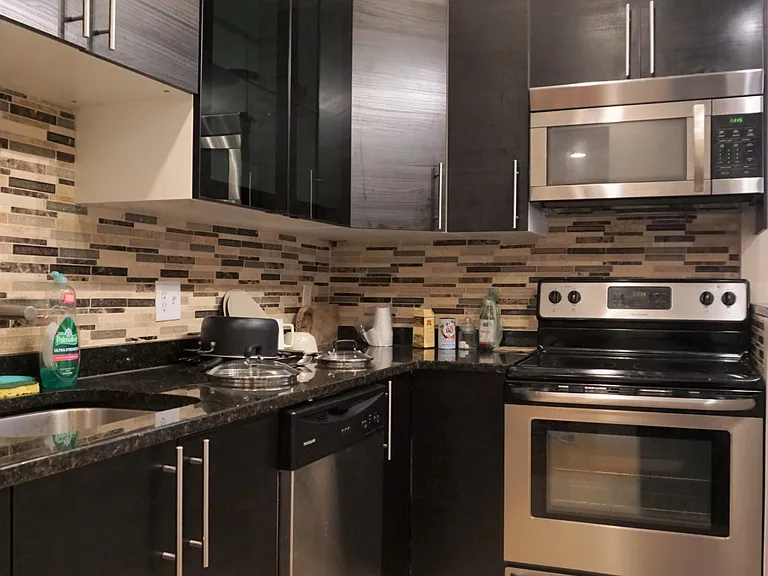 1801 Beacon St #4 — Photo 7