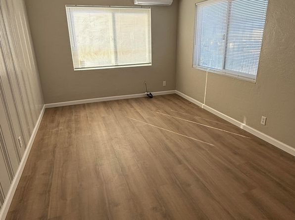 530 N San Joaquin St #4