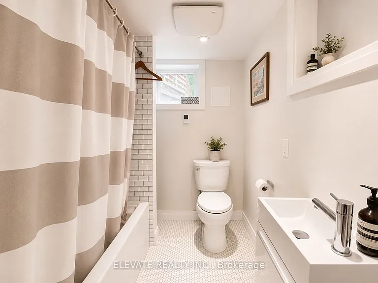 120 Eastwood Rd — Photo 15
