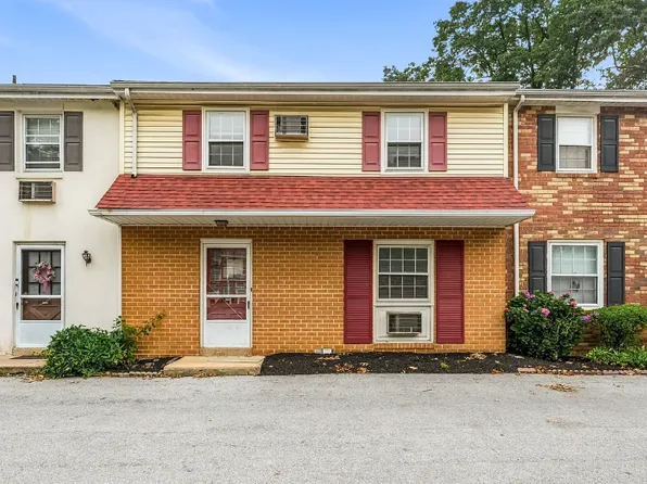 Hampshire Place Apartments