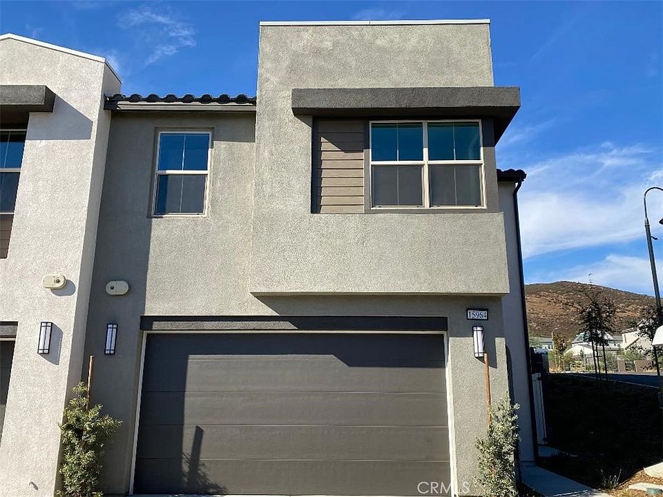 1st image of 15964 Sparrow Ct