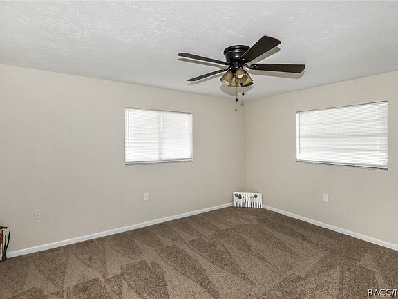 4th image of 215 S Lincoln Ave