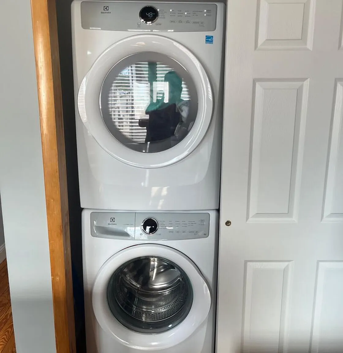 2 bed, $1,800 — Photo 2