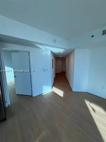 500 Brickell Ave #1502 — Photo 3