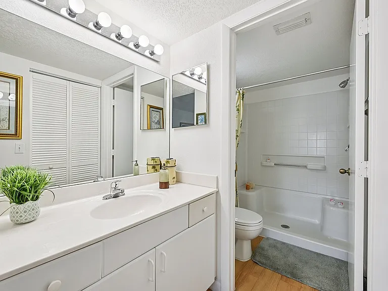 Treasure Cay Apartments — Photo 17