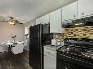 The most Beautiful Renovated Apartments - 1 block form Botanical Gardens, Denver, CO 80206