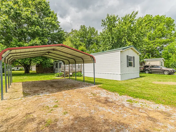 355 Gentlemen Pl, Cloverdale, IN 46120