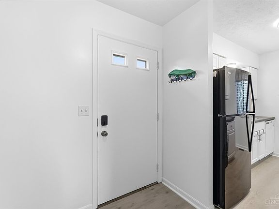 4th image of 9464 Haddington Ct
