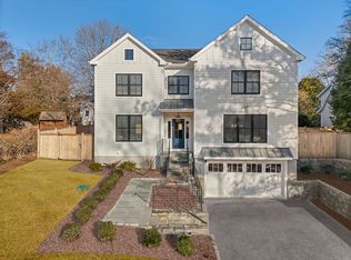 7 W Parish Rd, Westport, CT 06880
