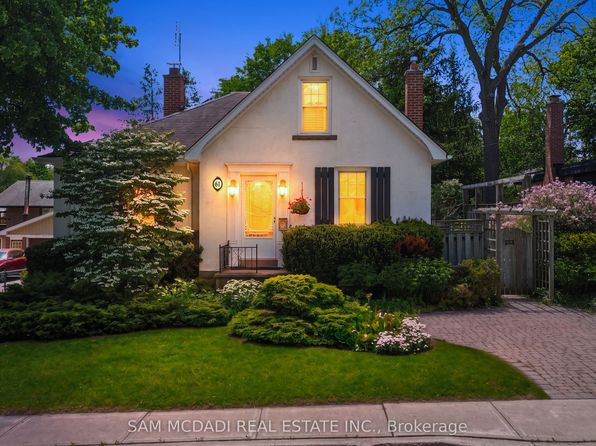 61 Chapel St, Brampton, ON L6W 2H5