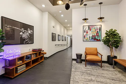 Ludwig Apartments Photo 1