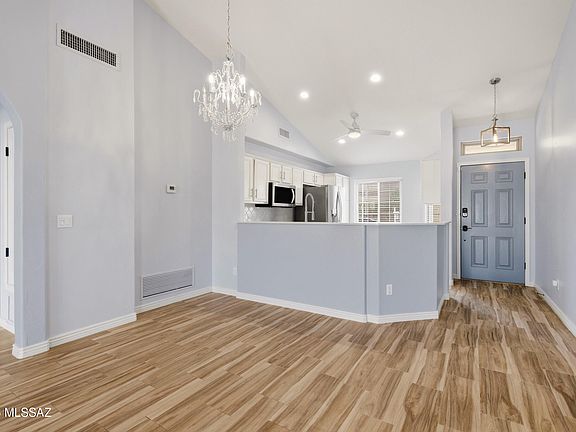5th image of 11872 N Labyrinth Dr