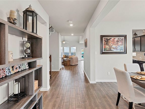 4th image of 1858 Abigail Ln