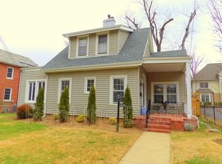 4323 Fessenden St NW, Washington, DC