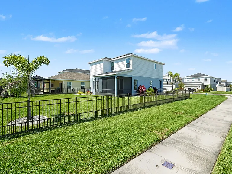 10729 High Noon Trl — Photo 31