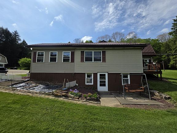 3rd image of 733 W Creek Rd