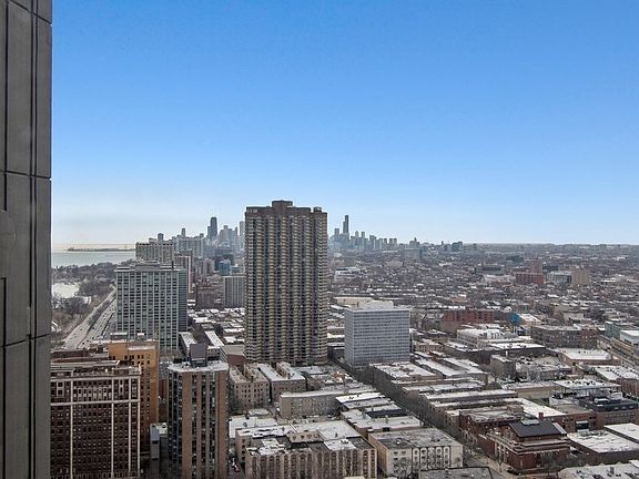 4th image of 655 W Irving Park Rd APT 4011